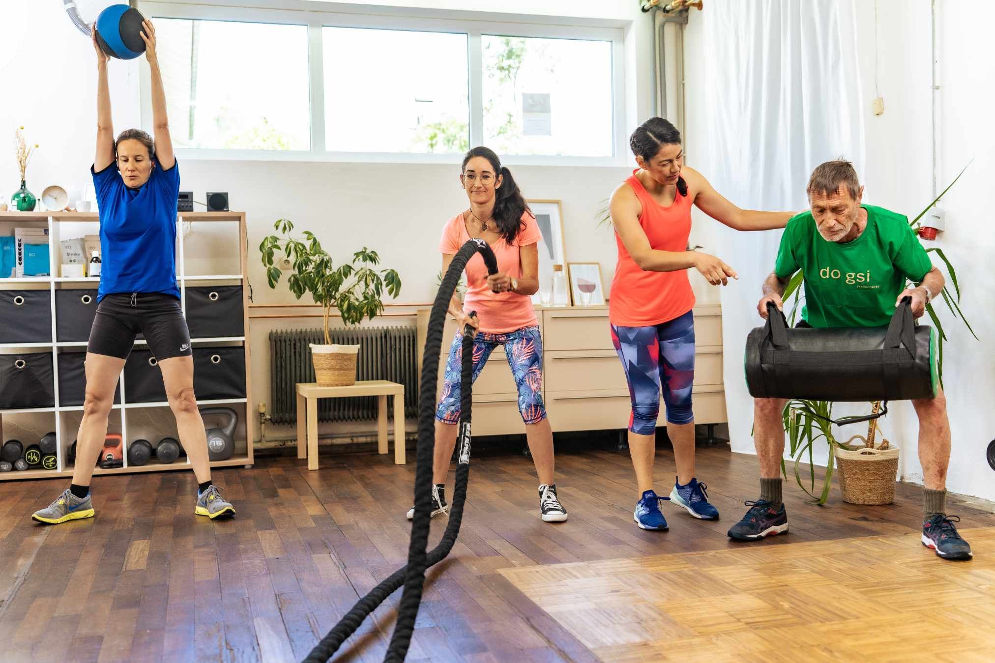 Fitnessstudio Bludenz Vorarlberg, funktionelles Krafttraining, Krafttraining für Frauen und Männer, Fitnesstrainer, Fitnesstraining, Fitnesskurse, Workout